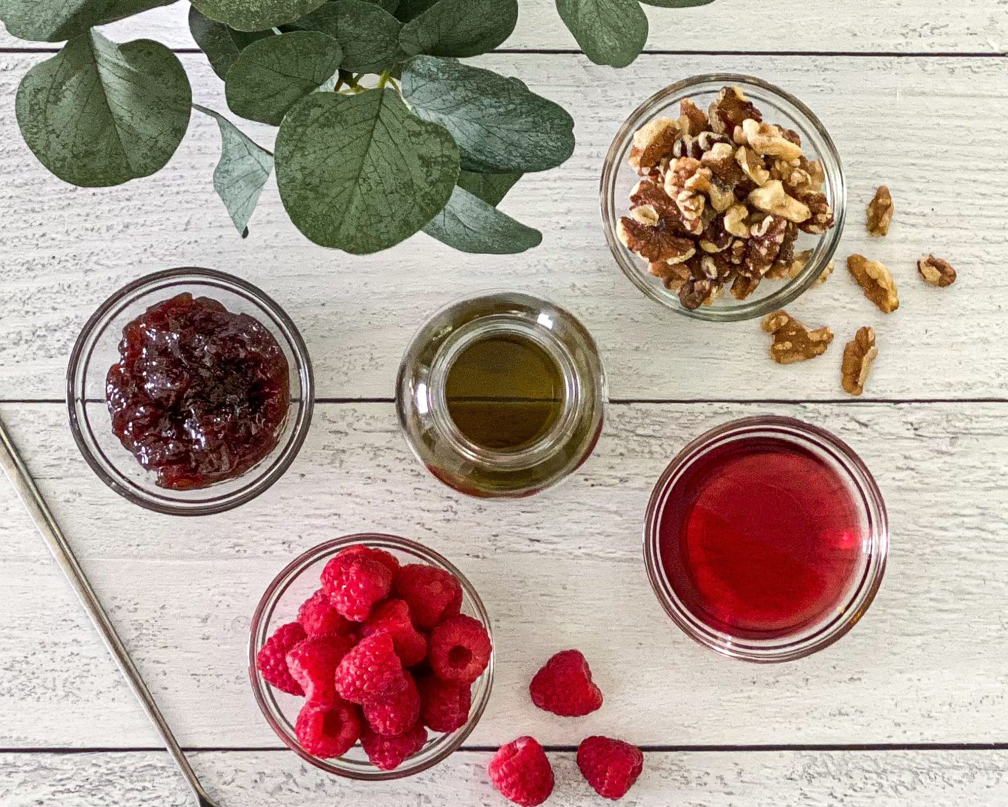 Raspberry Walnut Vinaigrette Dressing That Salad Lady